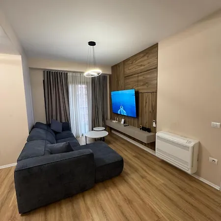 Raid Luxury * Tirana